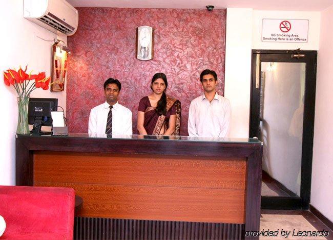 Hotel Shanti Palace West New Delhi Interior foto