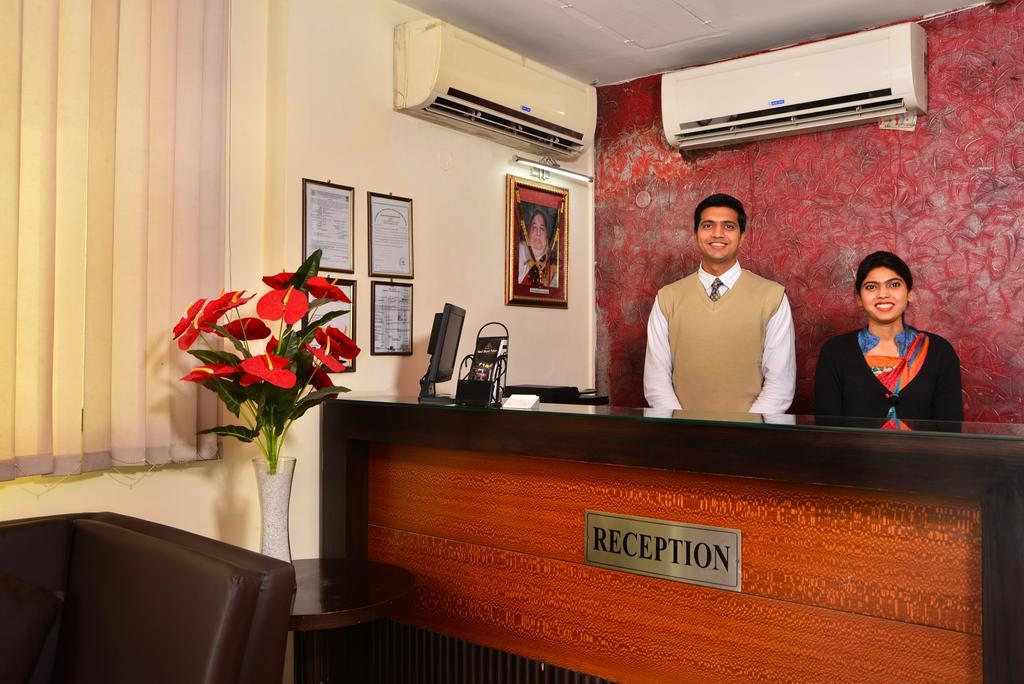 Hotel Shanti Palace West New Delhi Exterior foto