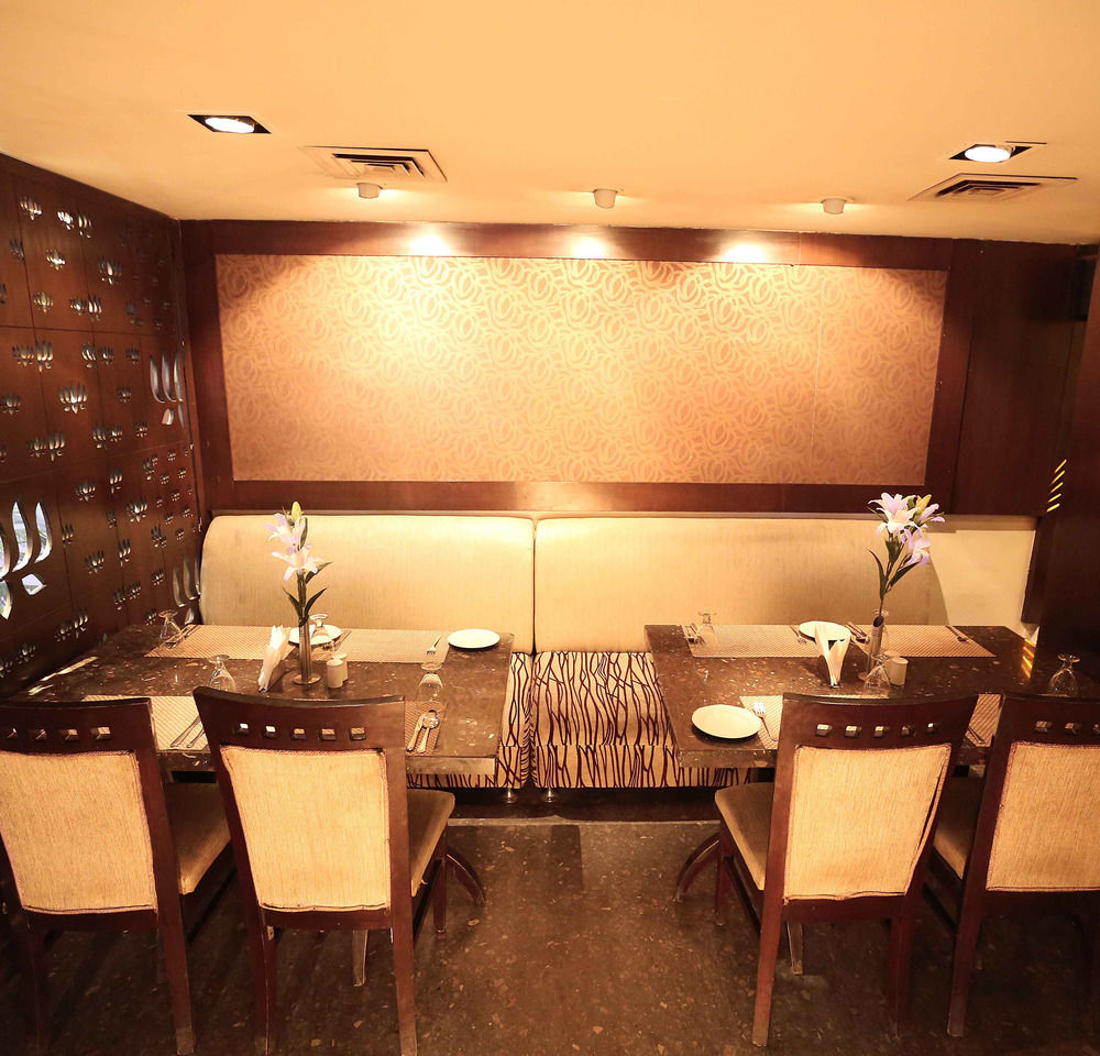 Hotel Shanti Palace West New Delhi Exterior foto